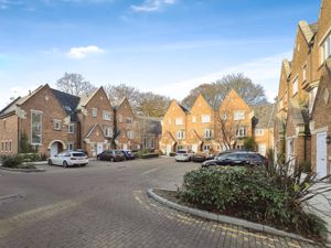 Front External- click for photo gallery